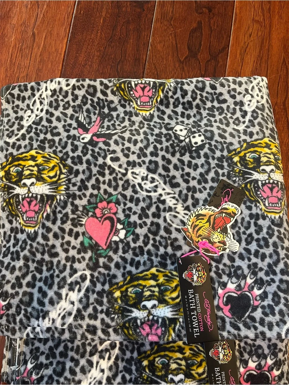 Ed Hardy Grey Leopard Tiger Print Bath and Hand Towel Set